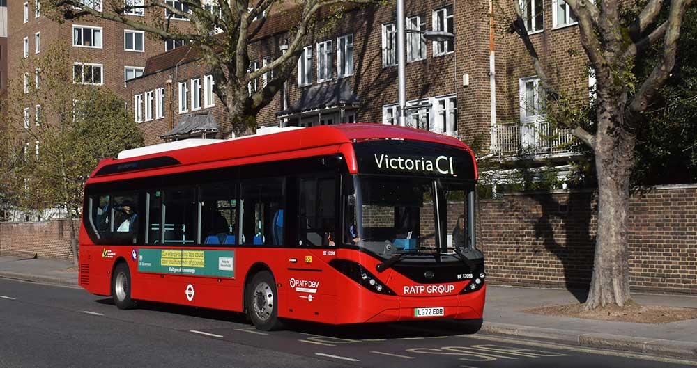 Electric bus with electric bus air conditioner installed on the roof