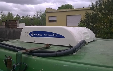 rooftop truck cab air conditioner mounted on tractor